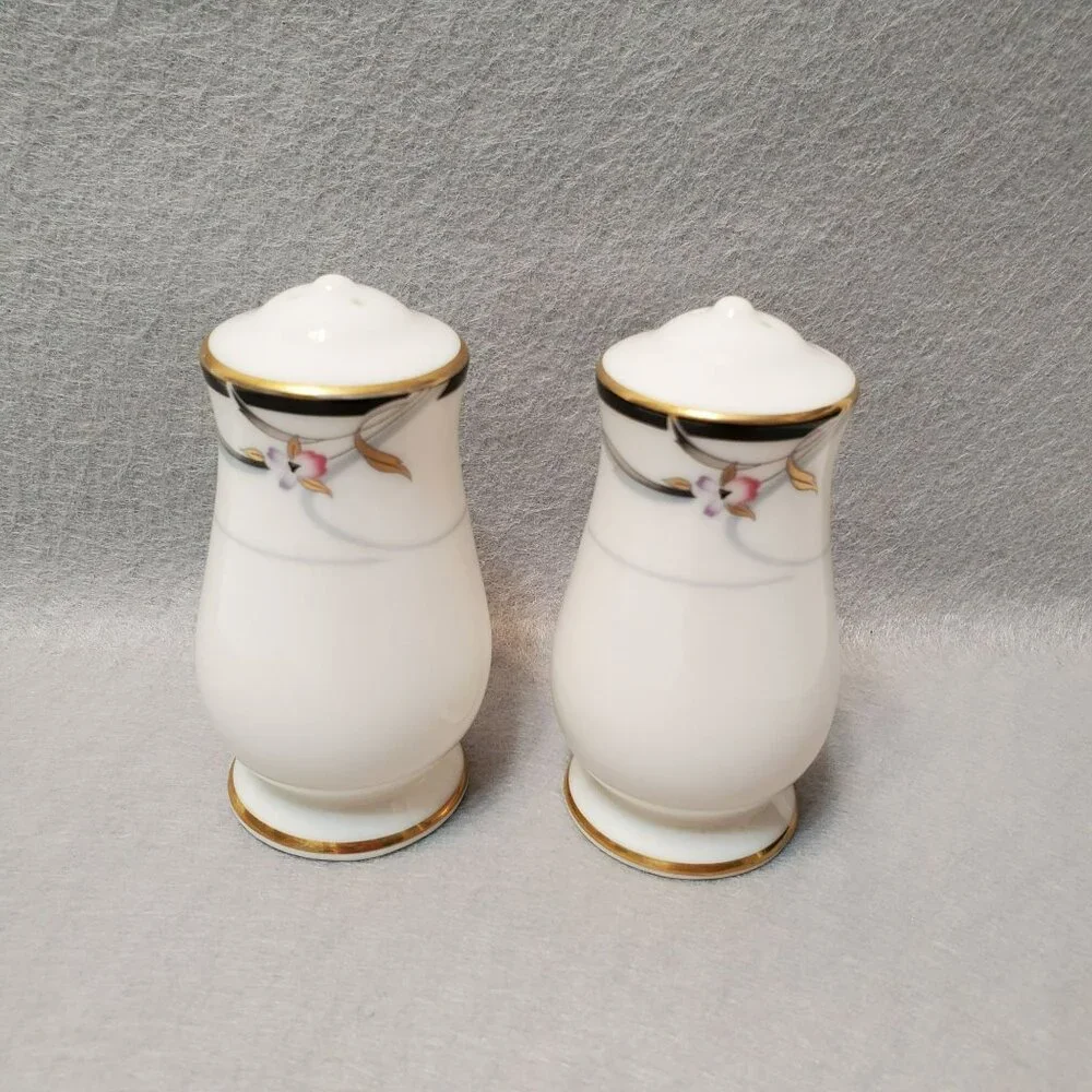 Vintage Gorham Manhattan Salt & Pepper Shakers Set, 24K Gold Trim, Porcelain